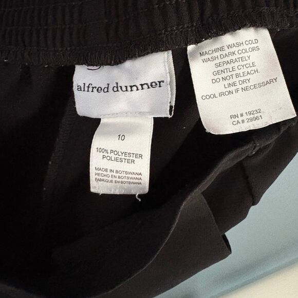 VTG Alfred Dunner Women’s Black Tailored Pants, Size 10, Timeless Trouser Fit - Picture 6 of 6